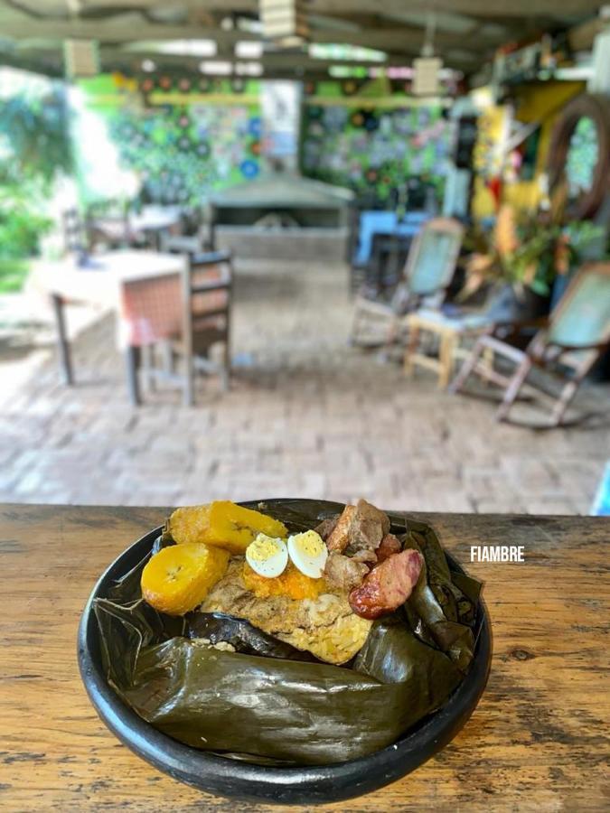 El Marquez Pavas * La Cumbre (Valle del Cauca)